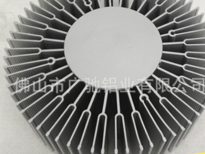 大量生產(chǎn) 太陽花散熱器鋁型材 燈飾鋁型材 加工定做燈飾鋁型材
