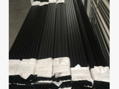 烤漆深灰色鋁方管鋁合金方管100*44*1*1.2*2mm幕墻鋁方管鋁扁通