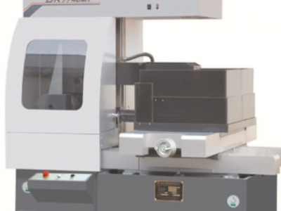 環(huán)保型快走絲線切割機床