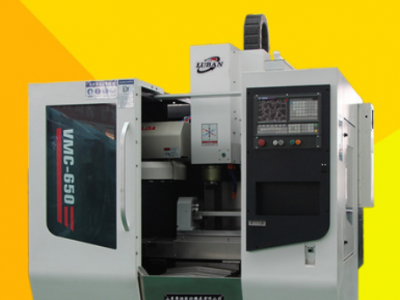 VMC650小型數控銑床配第四軸數控分度頭臺灣主軸三線軌加工中心