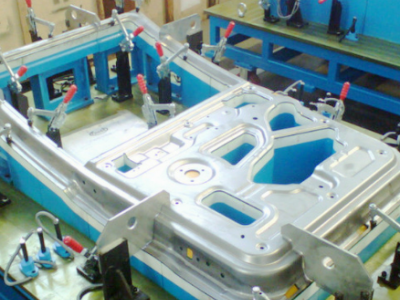 廠家定制沖壓模具制造連續(xù)沖壓模具汽車鈑金模具五金沖壓模具制造