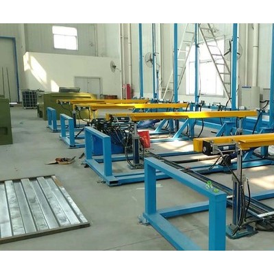 漢德焊集裝箱物流車箱瓦楞板自動(dòng)化焊接小車集裝箱自動(dòng)化焊接設(shè)備