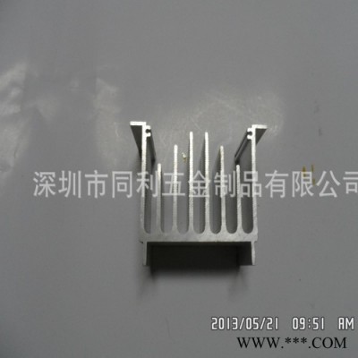 l型平板鋁型材散熱器 焊機(jī)鋁型材散熱器  平板鋁型材散熱器