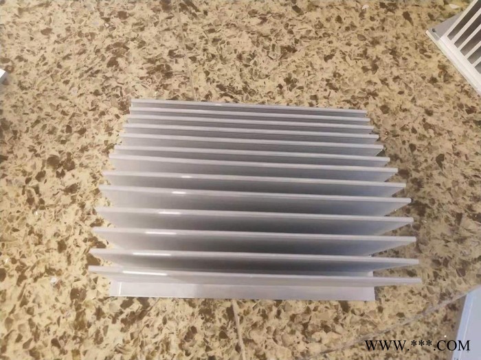 鵬佳鋁業 鋁散熱器 鋁型材散熱器價格 散熱器 加工 歡迎咨詢