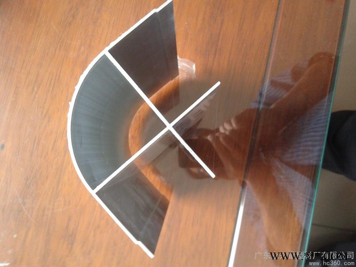 星球.86.90..72鋁型材廠家供應云南，批發鋁板2400.1000