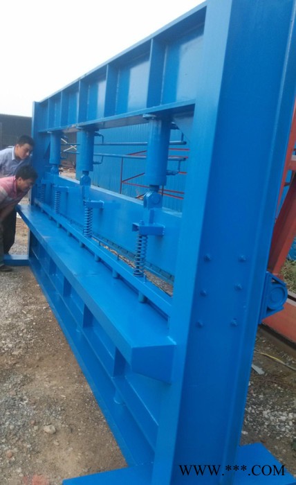 眾騰  專業(yè)制定多功能立式剪板機(jī)