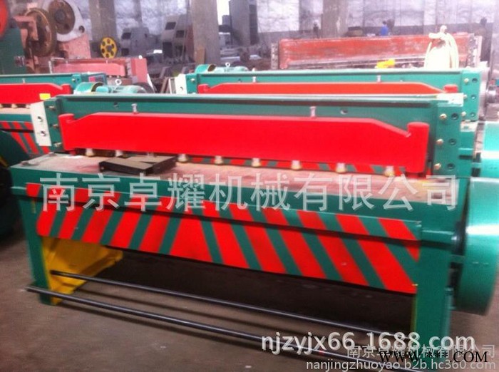 【卓耀】剪板機(jī) 閘式剪板機(jī) 4*2500機(jī)械剪板機(jī) 廠價(jià)直銷(xiāo)
