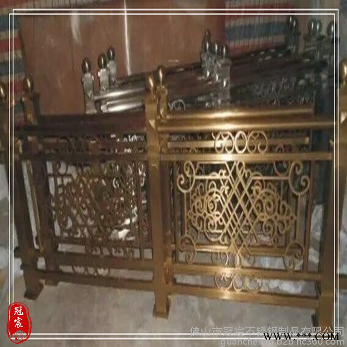 冠宸24K金樓梯扶手護(hù)欄 電泳K金樓梯扶手護(hù)欄 電泳玫瑰金樓梯扶手護(hù)欄生產(chǎn)廠家 提供上門測量安裝服務(wù)