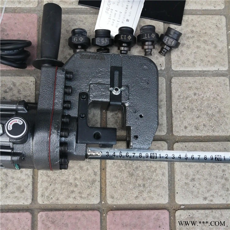 小型便攜式?jīng)_孔機 液壓電動沖孔機效率高 電動鋼板鋁板角鐵槽鋼沖孔器
