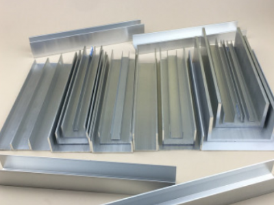 包邊鋁合金U型槽鋁玻璃固定卡槽導軌槽U形鋁槽型材凹槽條軌道內(nèi)槽